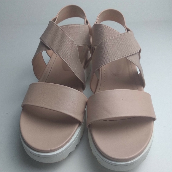 Dream Girl Nude open toe ankle strap  platform wedge samdals size 6 - Picture 9 of 9